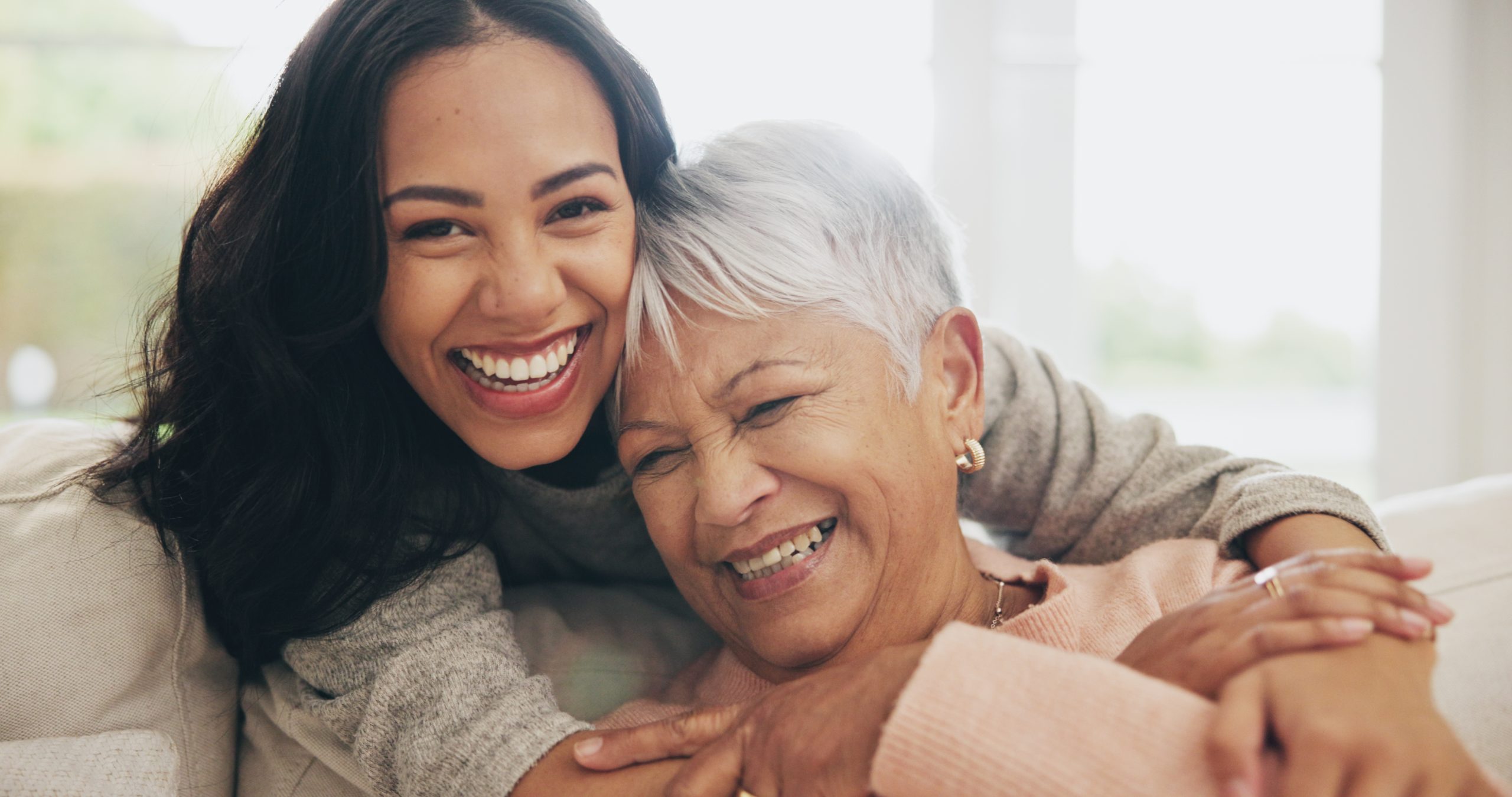 SYNERGY HomeCare senior mother and daughter.