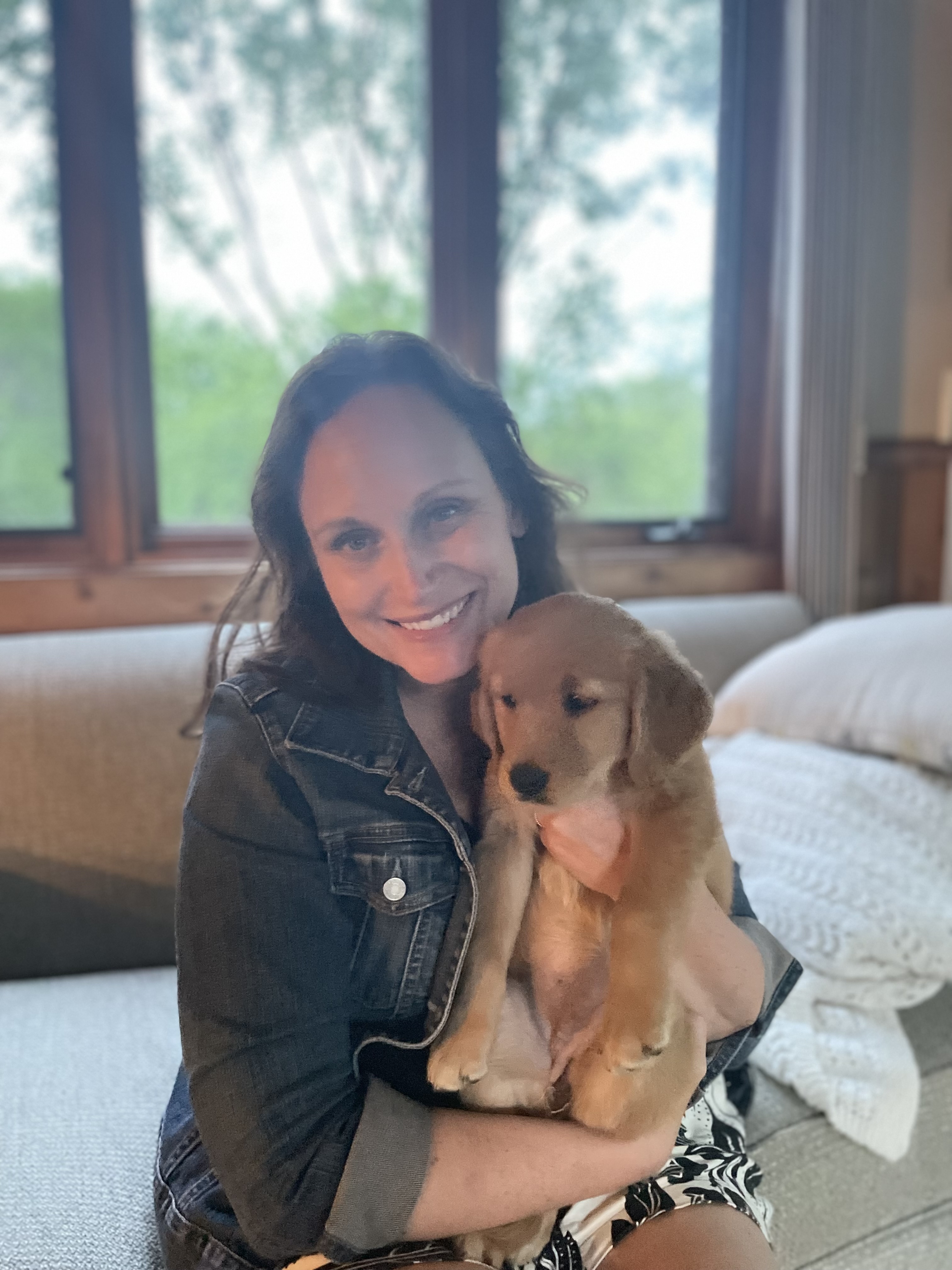 Alicia and puppy